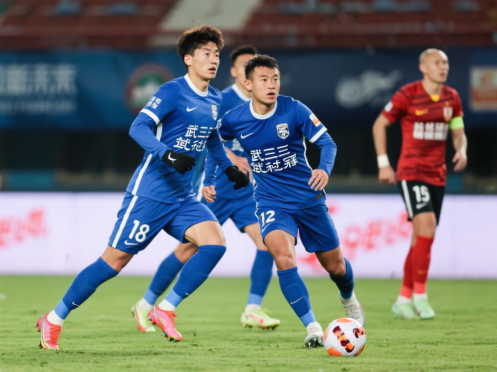 相比海港的困境，武汉三镇近期的表现则让人